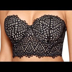 Black lace strapless bra with straps optional.